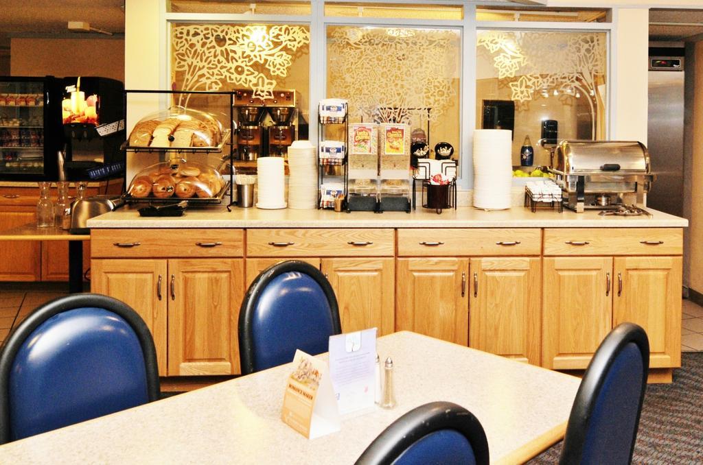 Townhouse Inn غريت فولز، مونتانا المظهر الخارجي الصورة